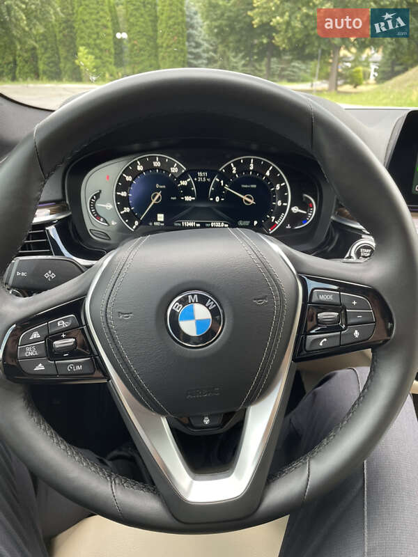 Седан BMW 5 Series 2018 в Киеве