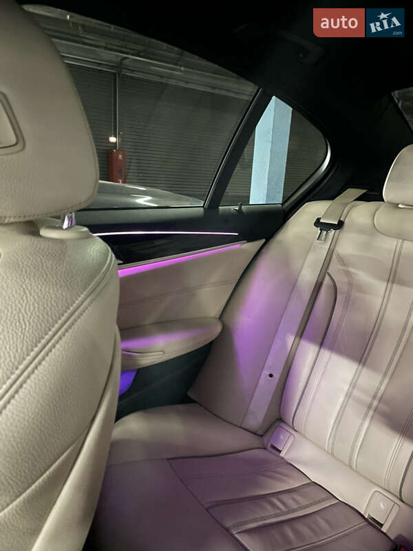 Седан BMW 5 Series 2018 в Киеве