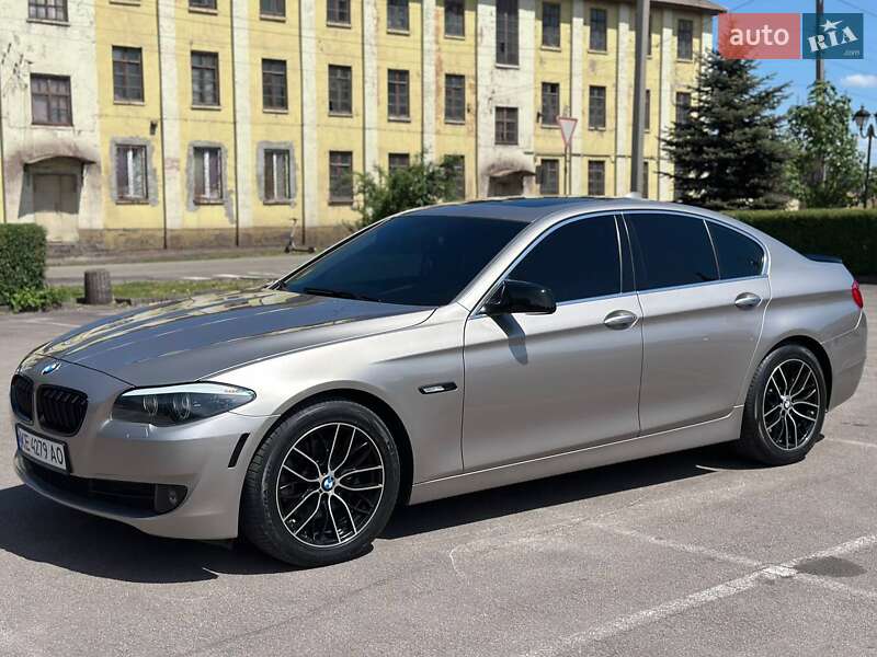 Седан BMW 5 Series 2013 в Кам'янському