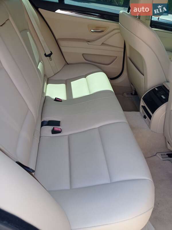 Седан BMW 5 Series 2013 в Кам'янському