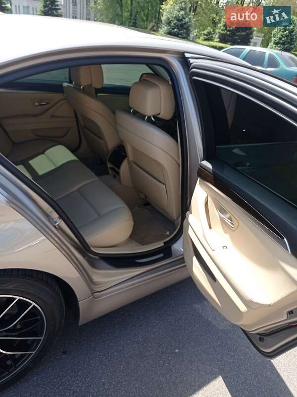 Седан BMW 5 Series 2013 в Кам'янському