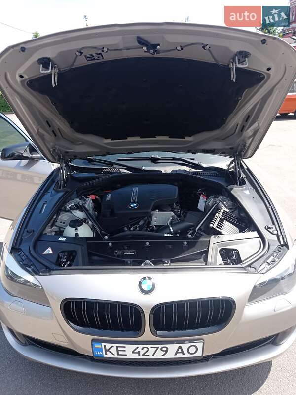 Седан BMW 5 Series 2013 в Кам'янському