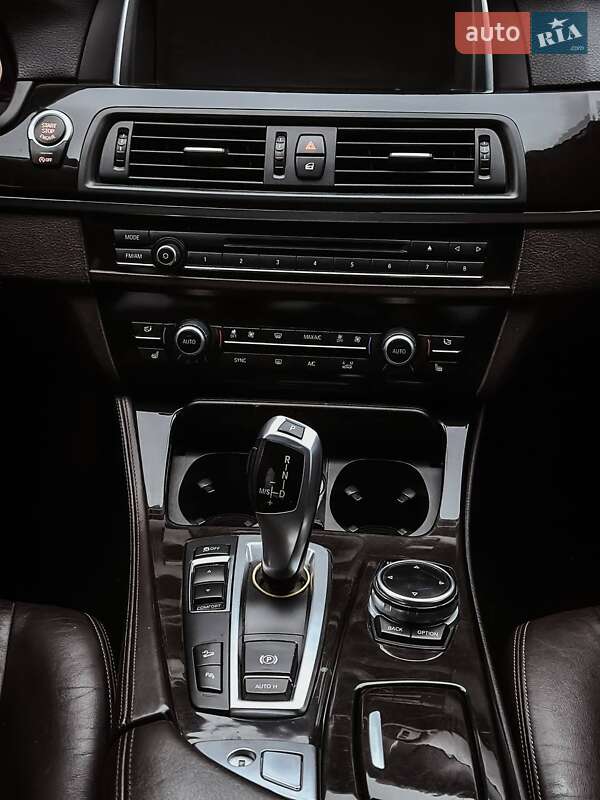 Седан BMW 5 Series 2014 в Николаеве