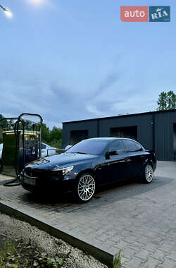 Седан BMW 5 Series 2006 в Львове