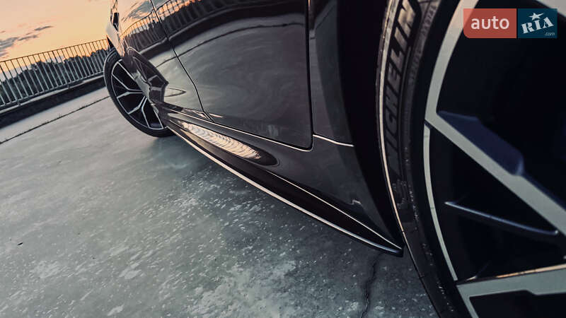 Седан BMW 5 Series 2021 в Киеве