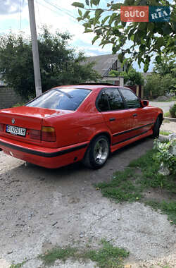 Седан BMW 5 Series 1988 в Світловодську