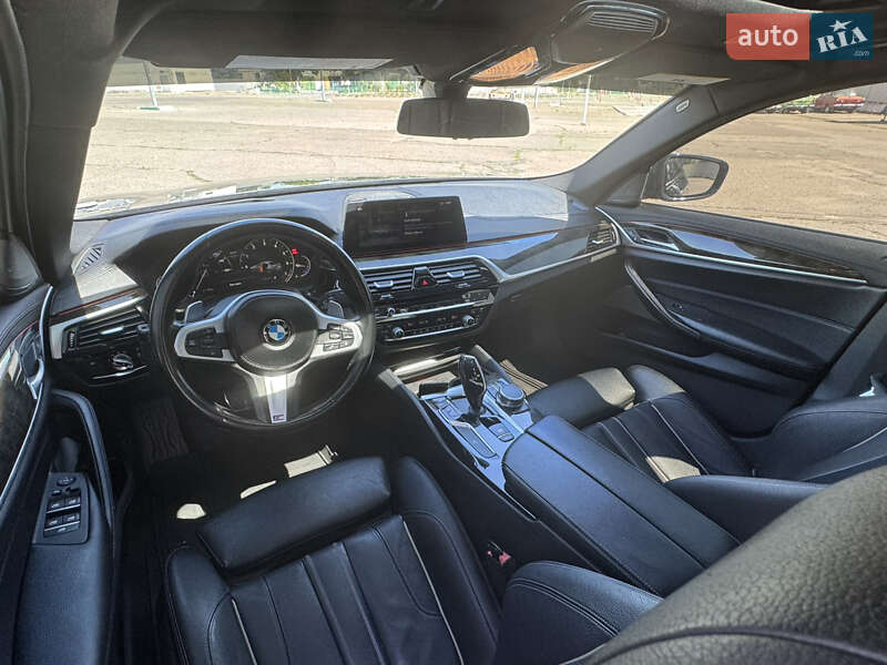 Седан BMW 5 Series 2017 в Миколаєві