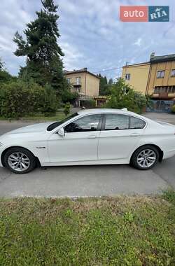 Седан BMW 5 Series 2012 в Львові