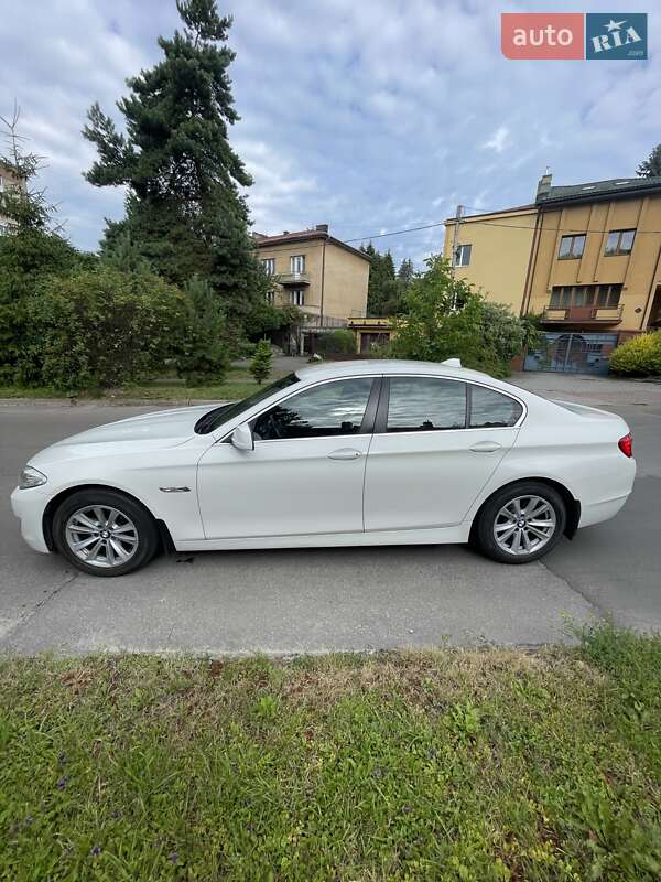 BMW 5 Series 2012