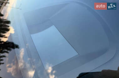 Седан BMW 5 Series 2012 в 