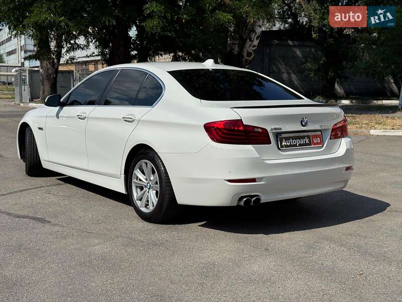 Седан BMW 5 Series 2015 в Запорожье