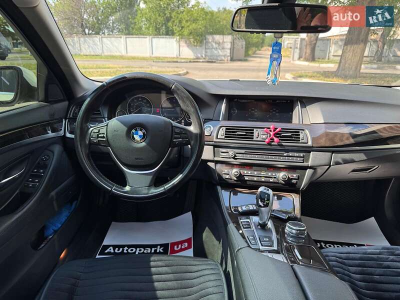 Седан BMW 5 Series 2015 в Запорожье