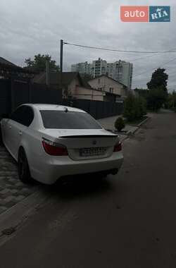Седан BMW 5 Series 2009 в 
