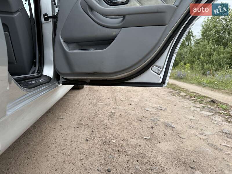 Седан BMW 5 Series 2000 в Ніжині