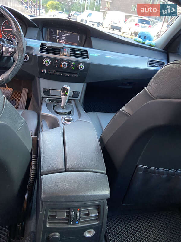 Универсал BMW 5 Series 2009 в Одессе