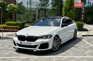 Седан BMW 5 Series 2017 в Ужгороде