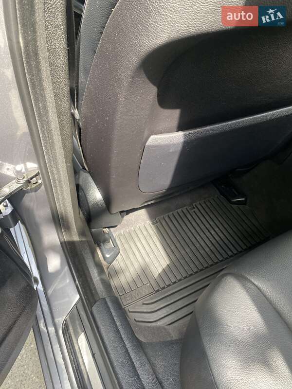 Седан BMW 5 Series 2012 в Коломиї