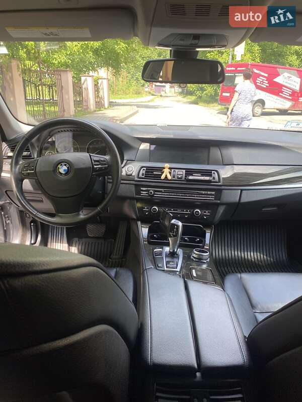 Седан BMW 5 Series 2012 в Коломиї
