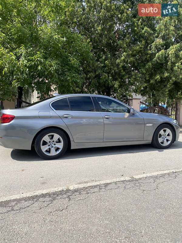 Седан BMW 5 Series 2012 в Коломиї