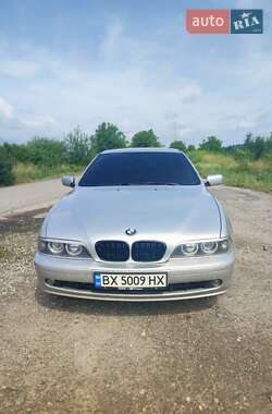 Седан BMW 5 Series 2002 в Староконстантинове
