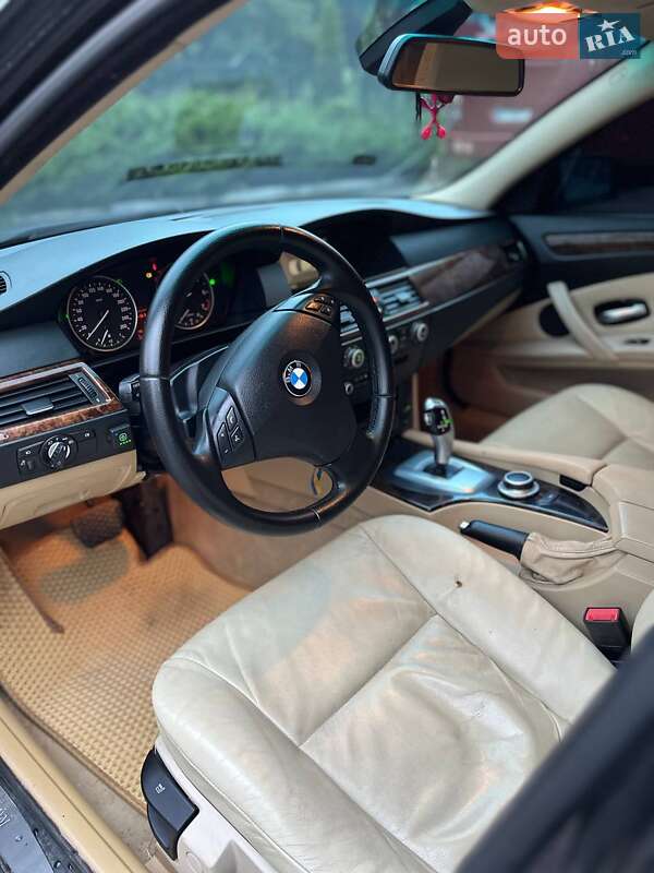 Седан BMW 5 Series 2008 в Львове