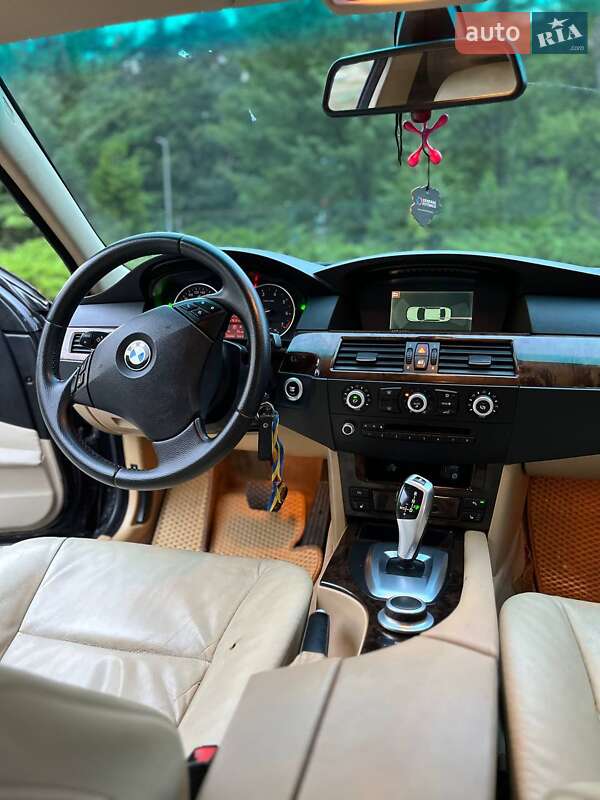 Седан BMW 5 Series 2008 в Львове