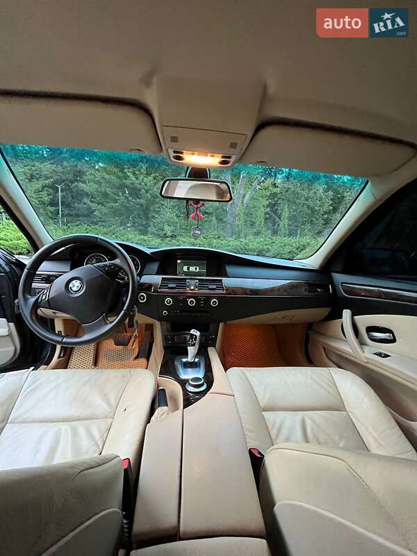 Седан BMW 5 Series 2008 в Львове