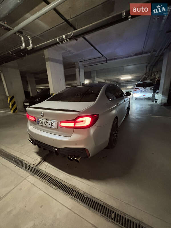 Седан BMW 5 Series 2018 в Киеве