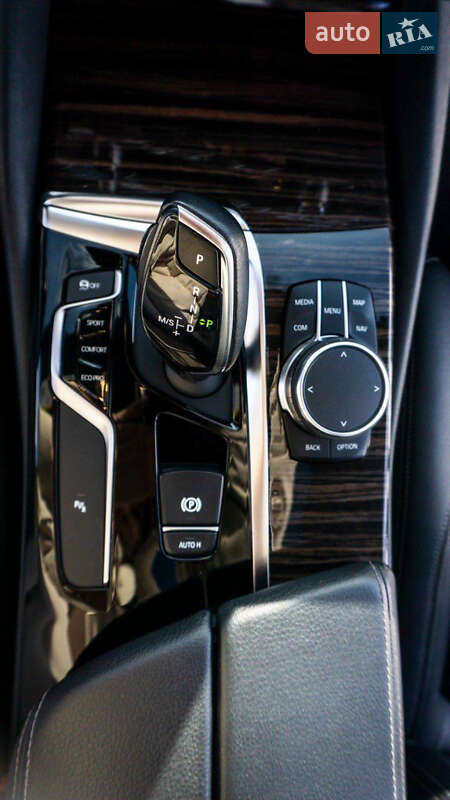 Седан BMW 5 Series 2018 в Киеве