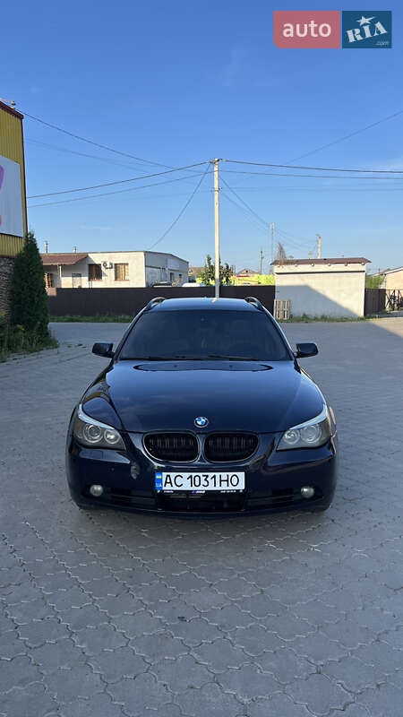 BMW 5 Series 2004