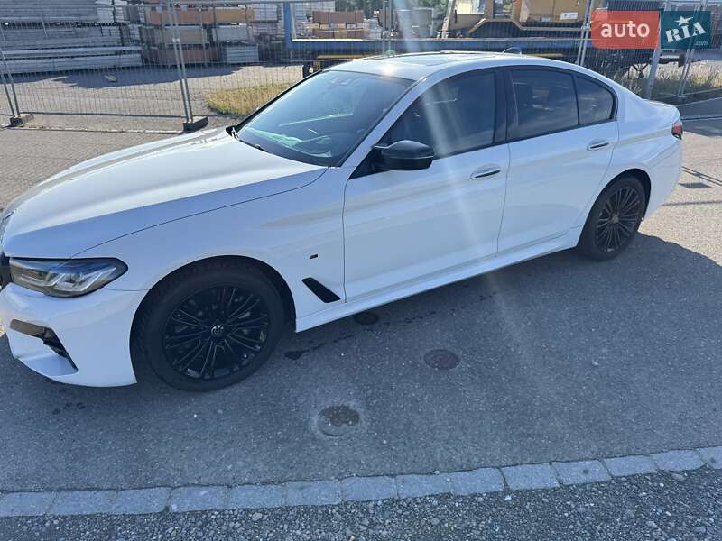 Седан BMW 5 Series 2017 в Киеве