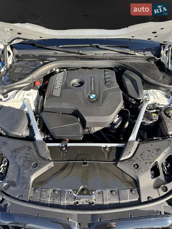 Седан BMW 5 Series 2017 в Киеве