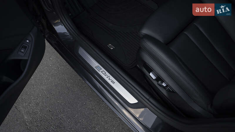 Седан BMW 5 Series 2018 в Киеве