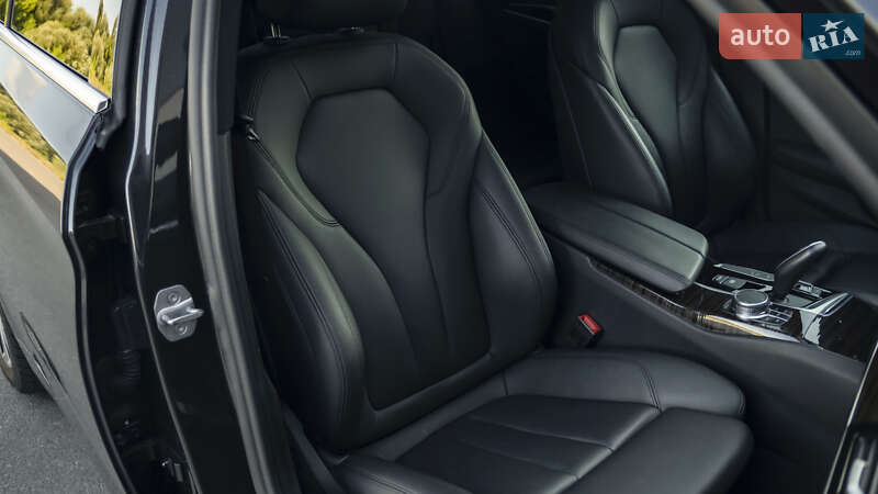 Седан BMW 5 Series 2018 в Киеве