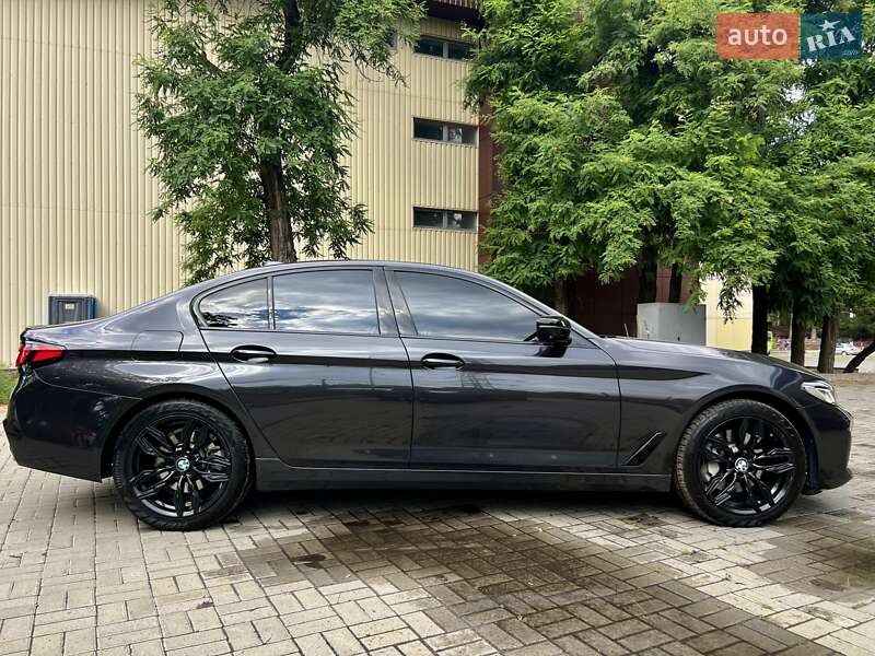 Седан BMW 5 Series 2018 в Дніпрі фото 11 Седан BMW 5 Series 2018 в Дніпрі