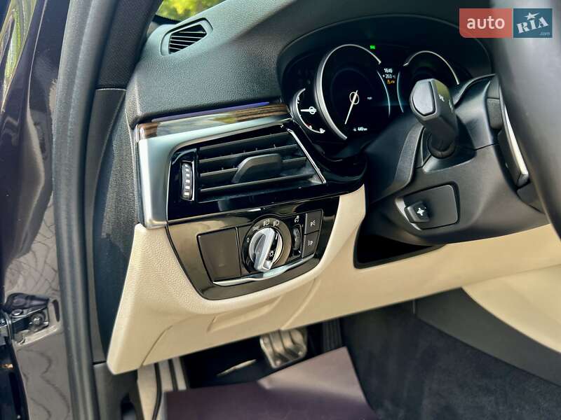 Седан BMW 5 Series 2018 в Дніпрі фото 36 Седан BMW 5 Series 2018 в Дніпрі