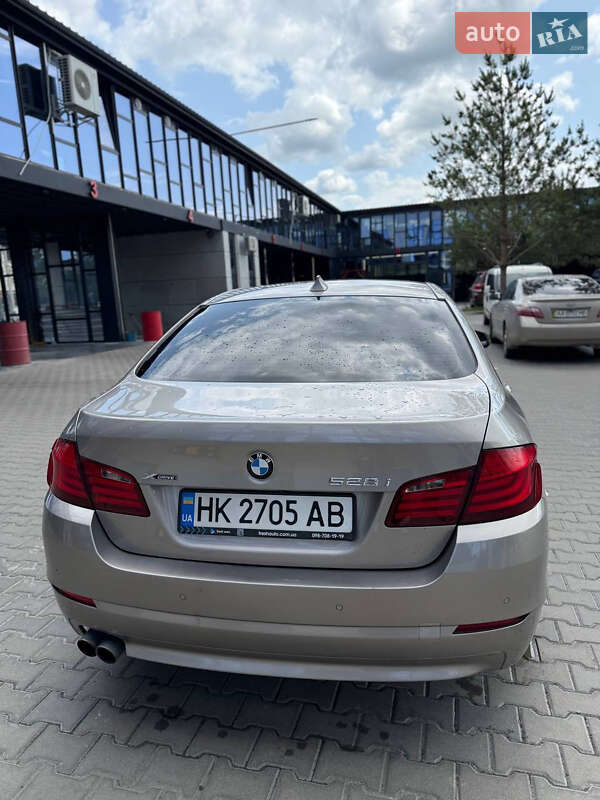 Седан BMW 5 Series 2012 в Ровно