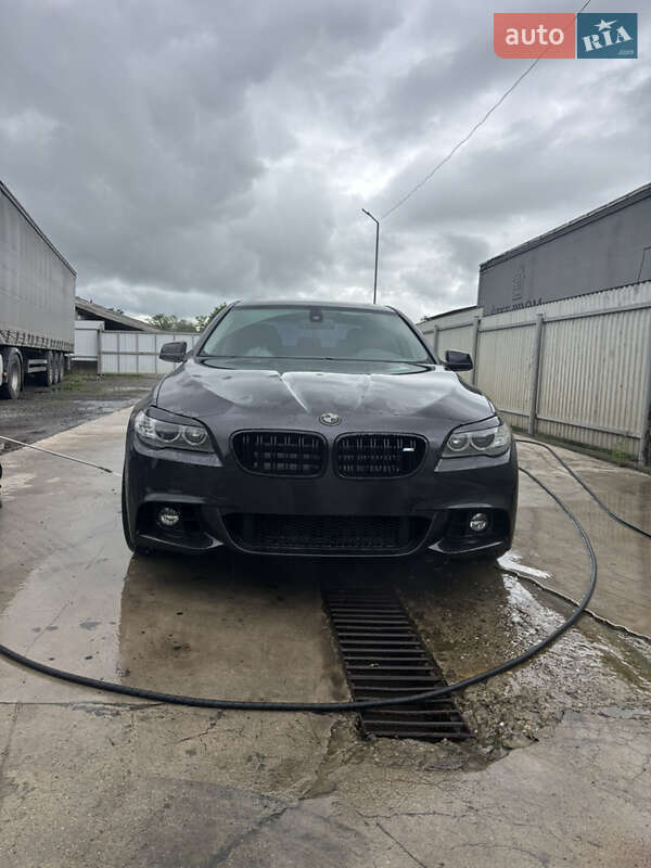 BMW 5 Series 2011 BMW 5 Series 2011