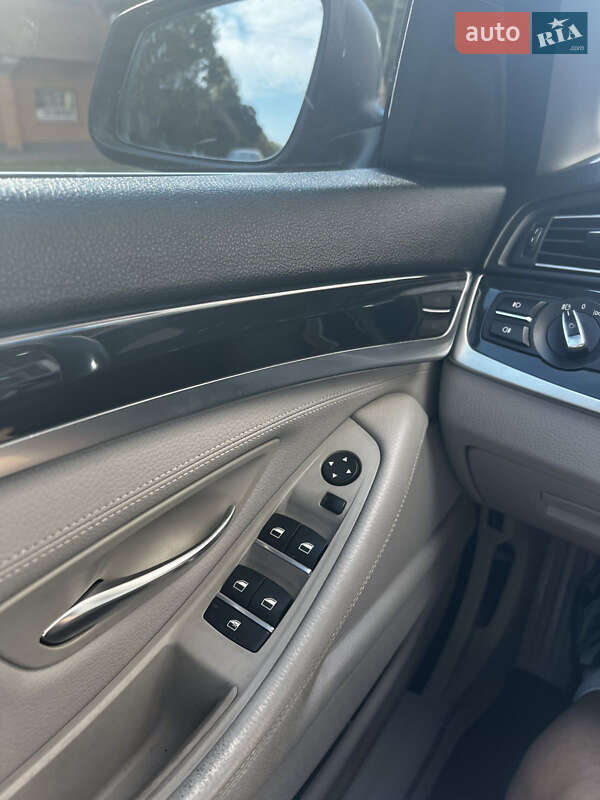 Седан BMW 5 Series 2011 в Кременчуге