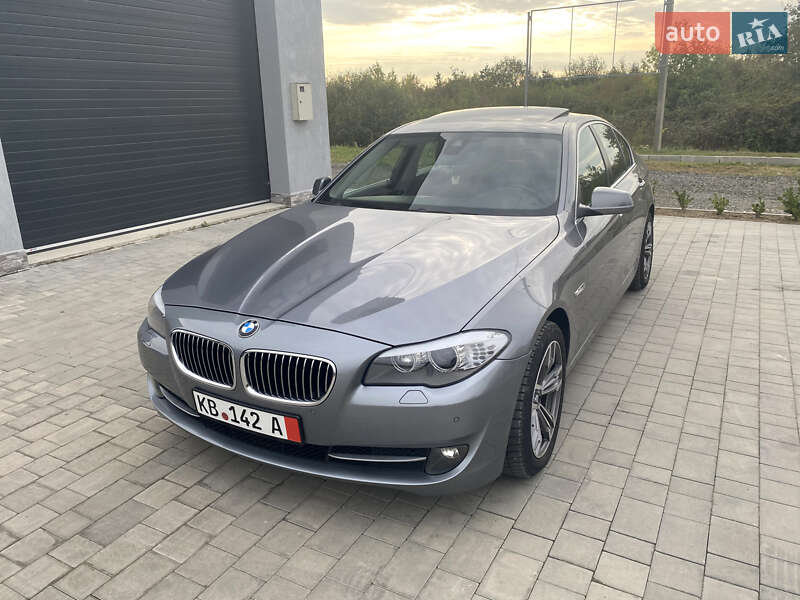 Седан BMW 5 Series 2013 в Виноградове