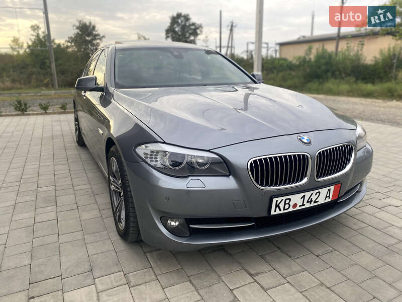 Седан BMW 5 Series 2013 в Виноградове