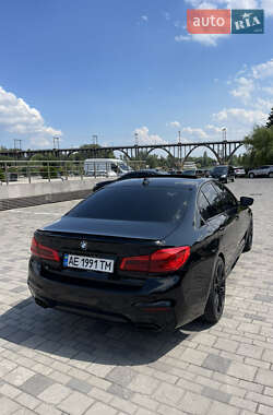 Седан BMW 5 Series 2017 в 