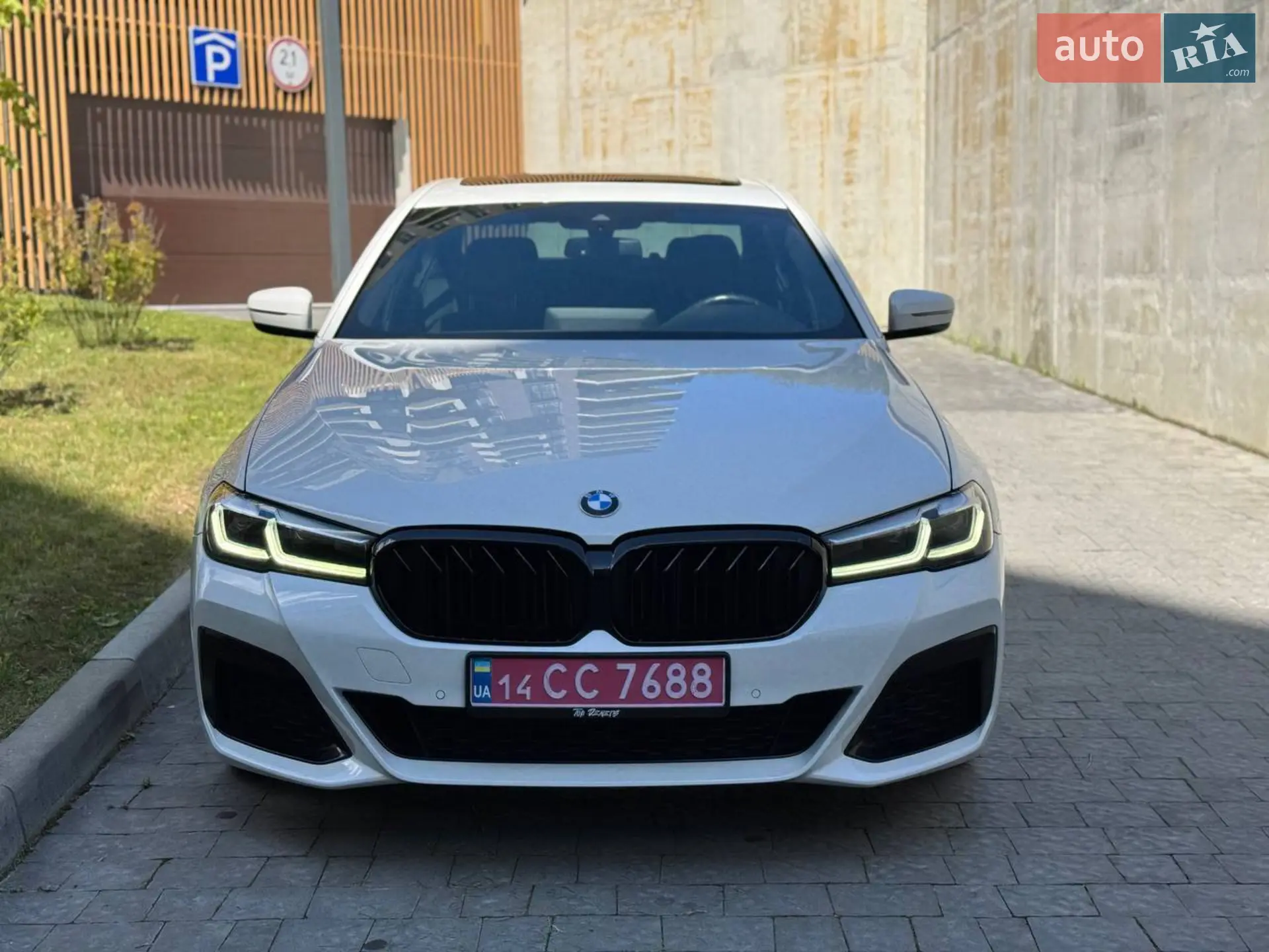 2020 BMW 5er - мініатюра 2