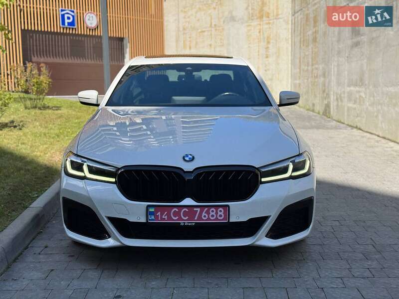 Седан BMW 5 Series 2020 в Львове