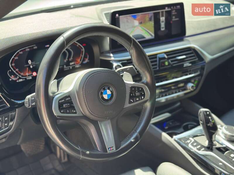 Седан BMW 5 Series 2020 в Львове