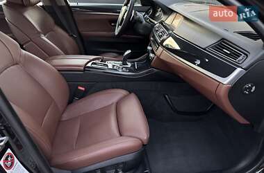 Седан BMW 5 Series 2013 в 