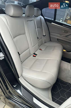 Седан BMW 5 Series 2012 в 