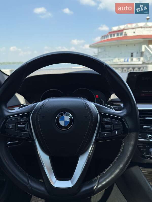 Седан BMW 5 Series 2018 в Днепре фото 43 Седан BMW 5 Series 2018 в Днепре
