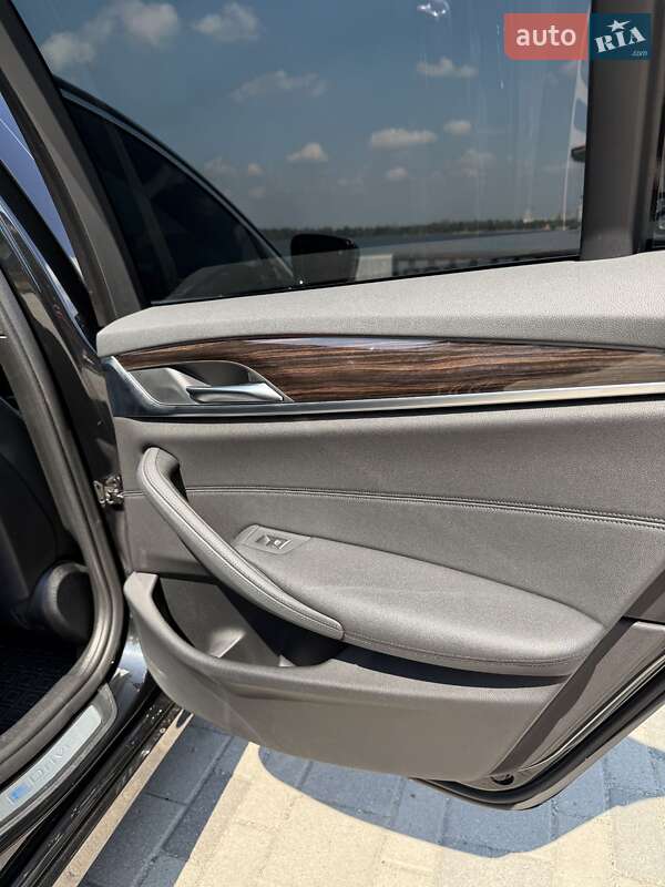 Седан BMW 5 Series 2018 в Днепре фото 22 Седан BMW 5 Series 2018 в Днепре