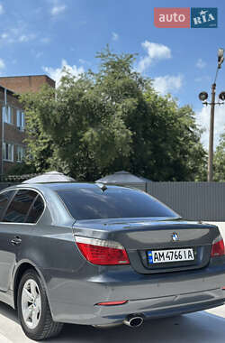 Седан BMW 5 Series 2008 в 